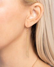 Load image into Gallery viewer, Paparazzi Accessories-Positively Perfect - Gold
