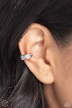 Load image into Gallery viewer, Paparazzi Accessories-Serrated Season

