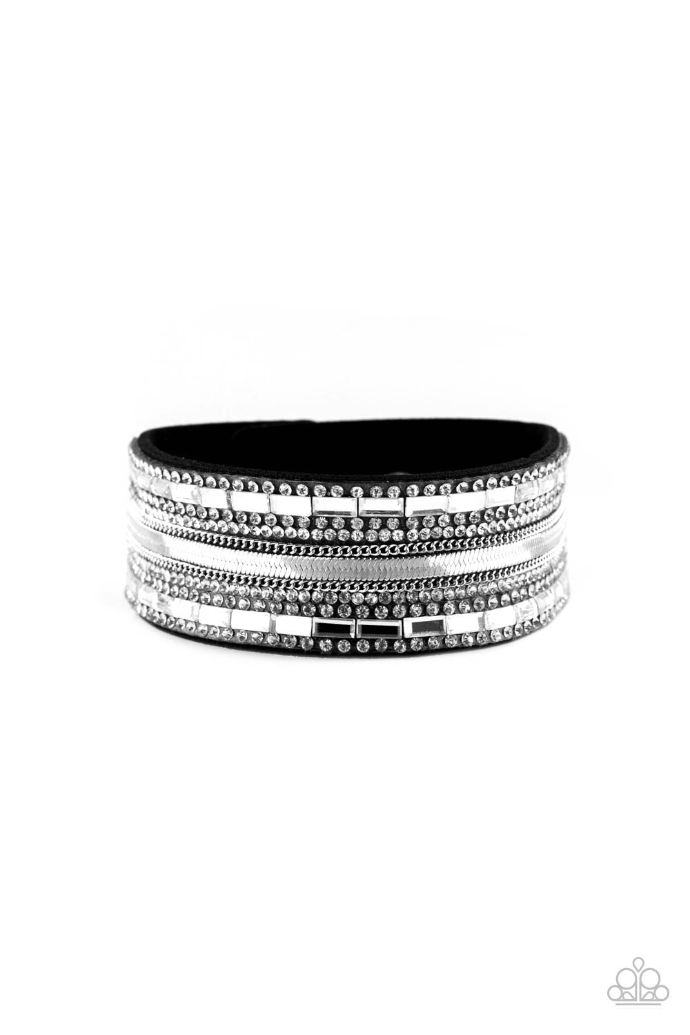 Teasingly Tomboy-Black